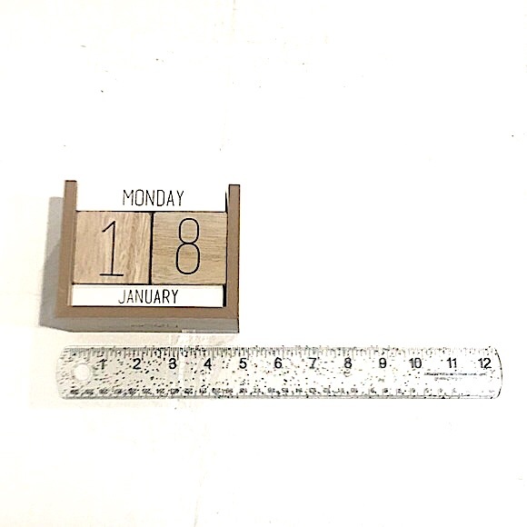 Office Envy Wooden Block Calendar - Picture 5 of 8